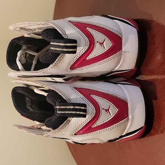 Jordan True Flight (White Carmine Red) - Picture 5 of 9